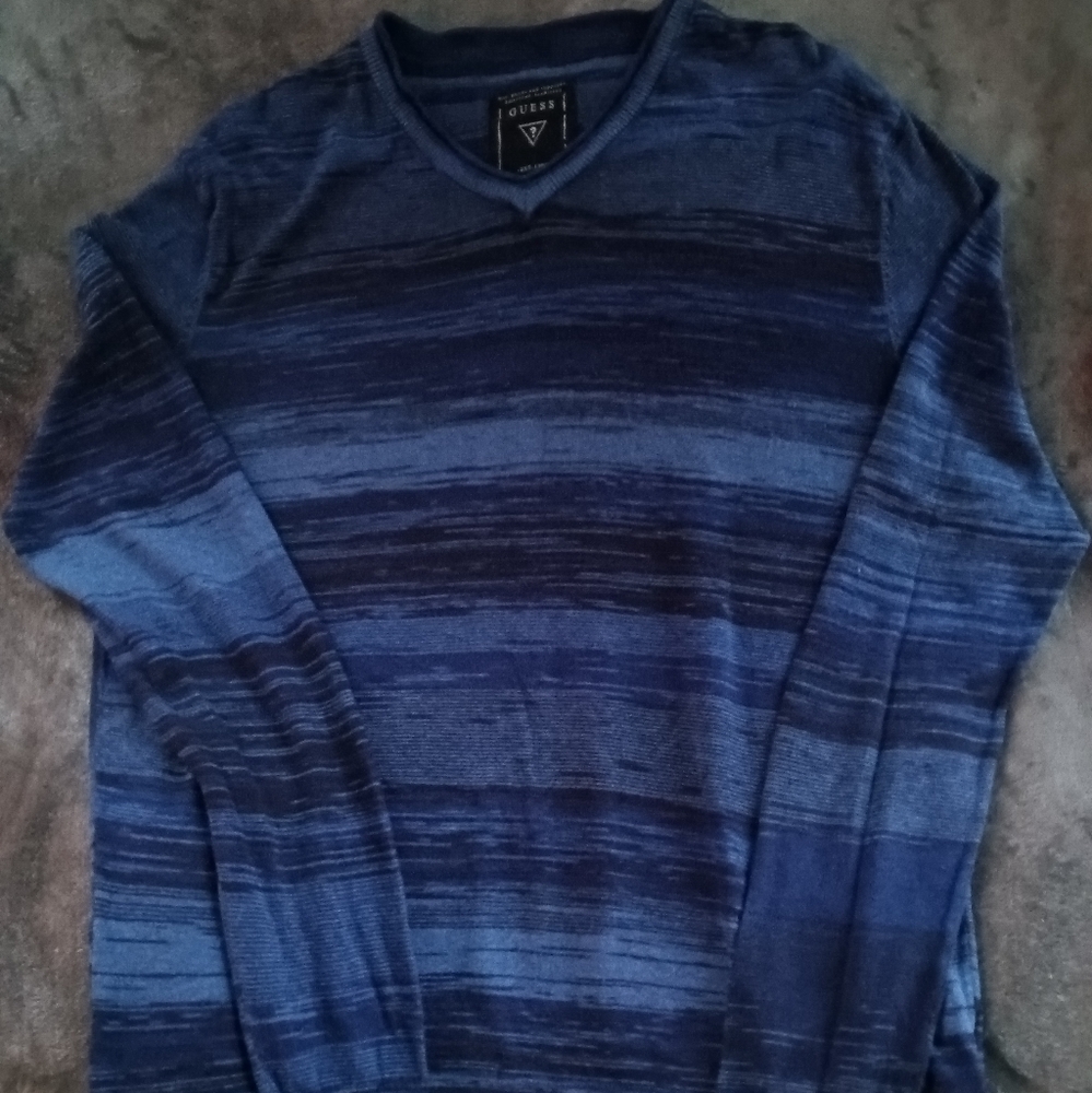 Guess v neck sweater